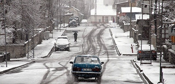 Kars'ta dereceler -21 dereceyi gösterdi