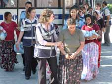 16 zanlı tutuklandı