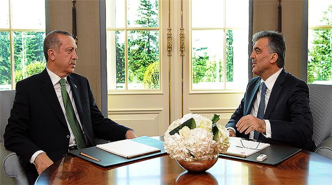 Başbakan da Cumhurbaşkanı da tehlike altında