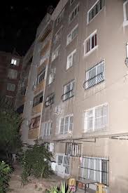 4.Kattan atladı yaşam savaşı veriyor