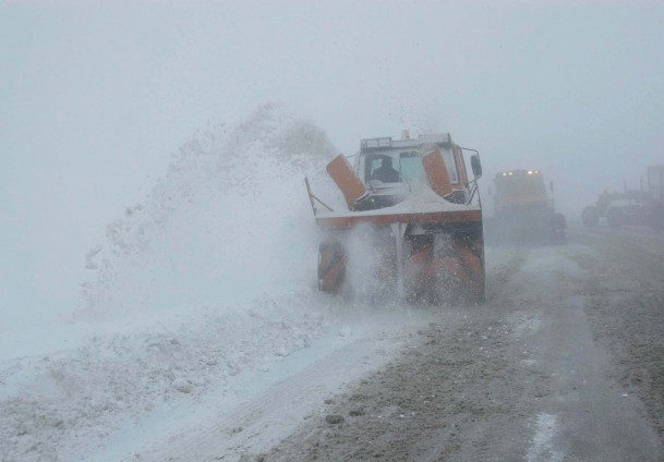 Doğu'da 238 köy yolu kapandı