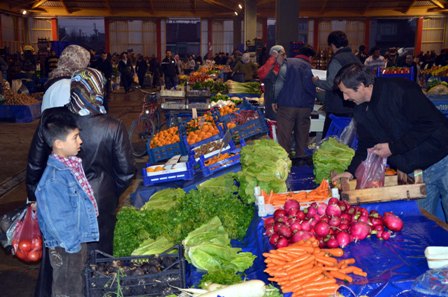 330 bin pazarcıdan sadece 48 bini vergi veriyor