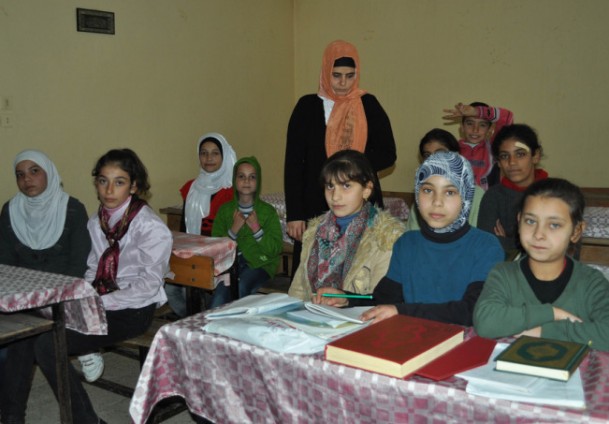 Savaşın çocuklarına Kuran ve Türkçe eğitimi