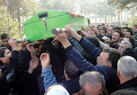 Hatice sonsuzluğa uğurlandı