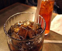 Gazlı içeceğin içinden yabancı madde çıktı