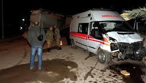 13 asker bir ambulansa binerse