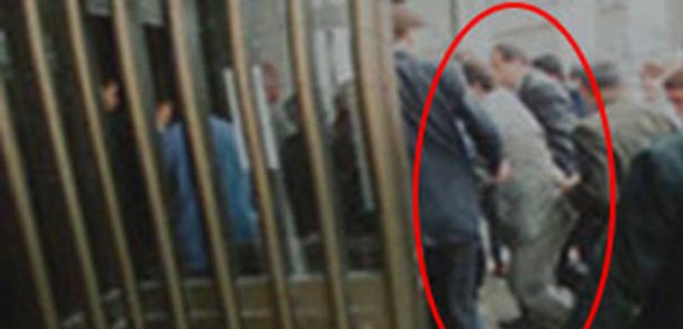 Özal'dan şok iddia: Babam hastaneye ayakta gitti