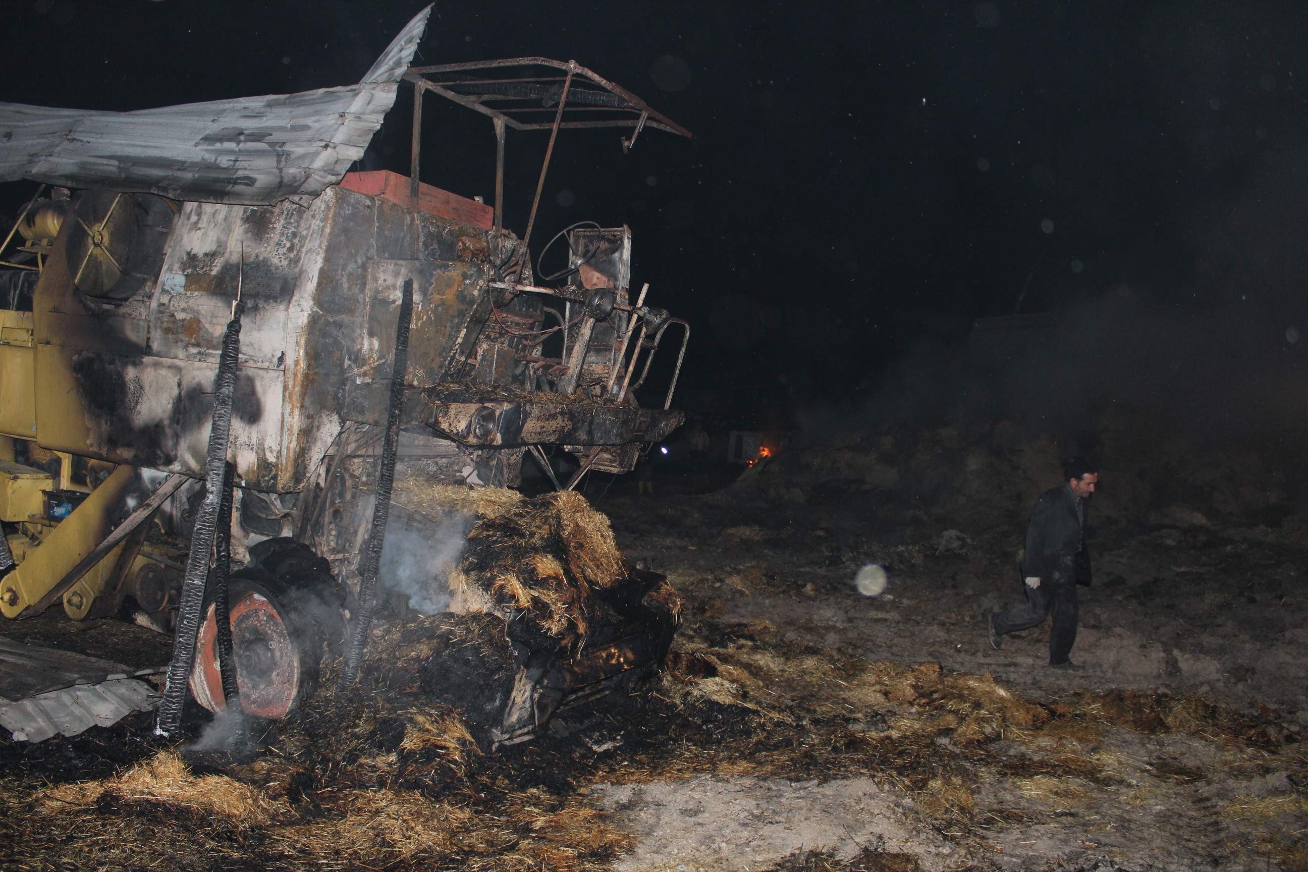 Çiftlikteki yangın korkuttu