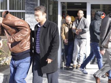 Yaşı küçük 4 kıza tecavüz