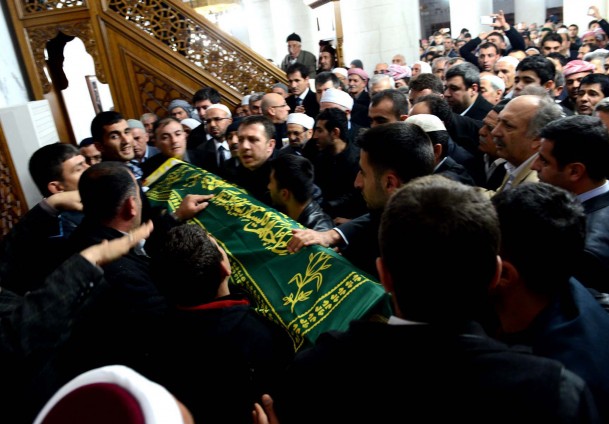 Şerafettin Elçi toprağa verildi