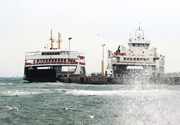 Deniz ulaşımına poyraz engeli