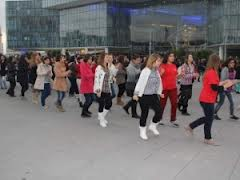 100 öğrenci aynı anda oynamaya başladı VİDEO