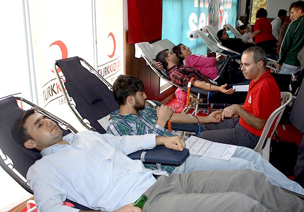 Kan bağışınının neferi oldular