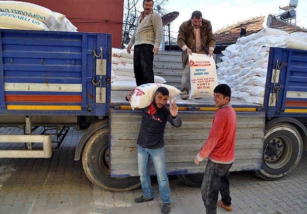 Konya'dan Suriyeliler'e destek