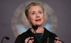 Clinton hastaneye kaldırıldı