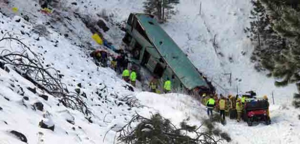ABD'de otobüs kazası: 9 ölü