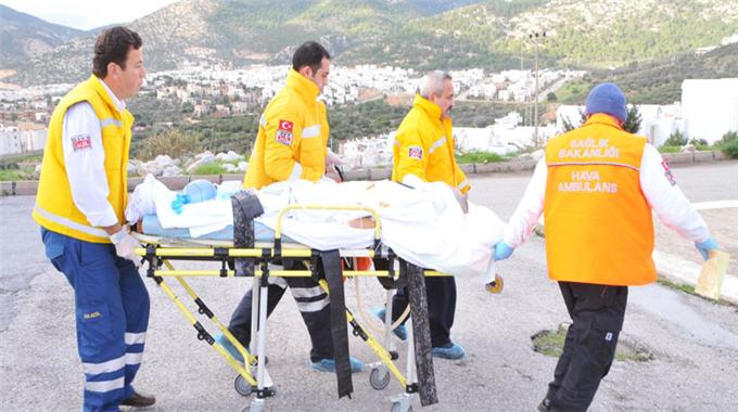 Başından vurulan kadın öldü