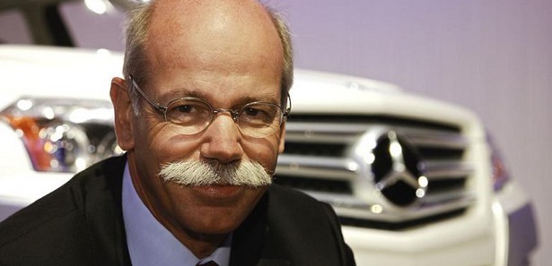 Mercedes'in gözü yeniden liderlikte