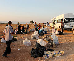 Tüp kuyruğunda günlerce sıra bekliyorlar