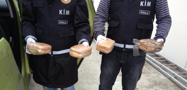Otomobilde 5 kilo eroin ele geçirildi