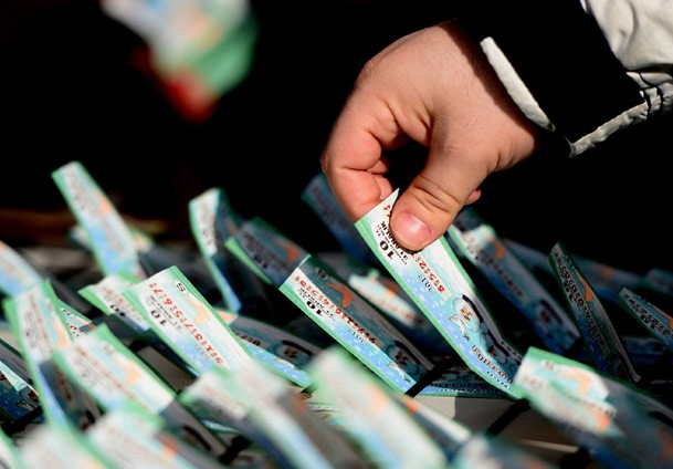 İkramiyeyi öğrenince bayılmış