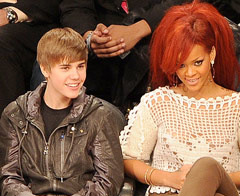 Rihanna ve Justin Bieber geliyor