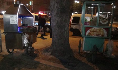 Ayran hırsızları kafasına sopayla vurdukları köfteciyi bıçakladı
