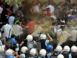 Emniyet Müdürü: Biber gazı kullanmasak hepsini tarardık