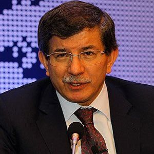 Esed, halkın içinde konuşmalı