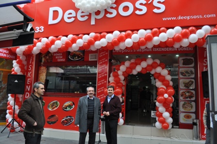 Deepsos Döner dualarla açıldı