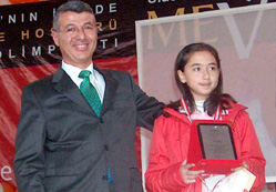 Selva'dan barışa ve eğitime destek