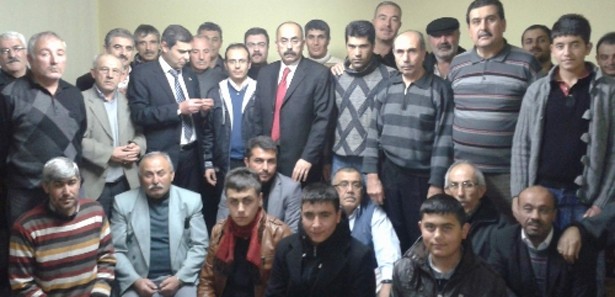 AK Parti'den istifa edip MHP'ye katıldılar
