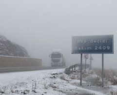 Kop Dağı'nda mahsur kalan 200 kişi kurtarıldı