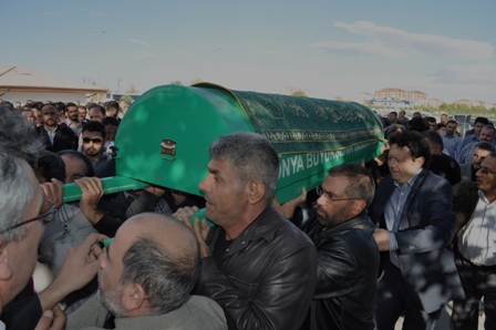 Kazım Pekgür vefat etti