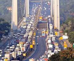 Boğaz Köprüsü geçici olarak kapatıldı