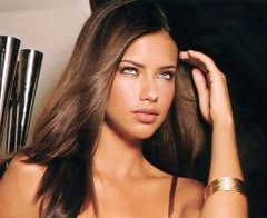 Adriana Lima Antalya'da!