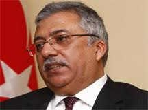 AK Parti'li Yerlikaya'dan hastalara ziyaret