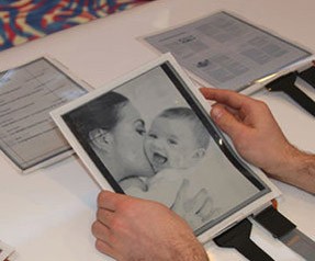 Eğilip bükülebilen kağıt gibi tablet!