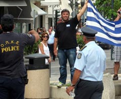 Türk Konsolosa Kavala'da saldırı