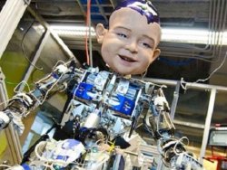 Bebek robot görenleri şaşırttı