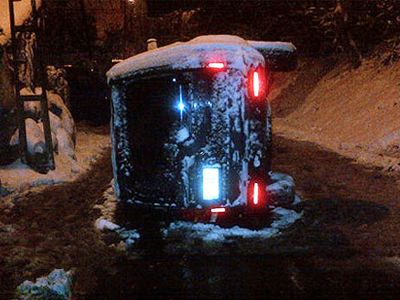 Ünlü Şarkıcının Aracı Takla Attı