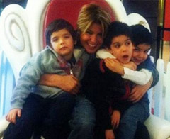 Gülben Ergen ve oğulları