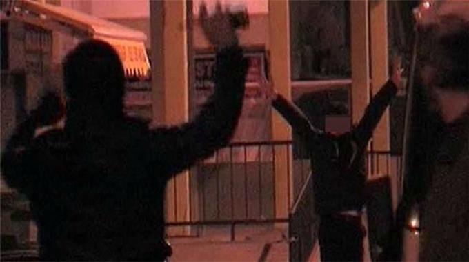 Babasının silahı ile 2 saat kaçtı