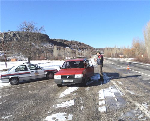 Beyşehir'de Jandarma'nın trafik denetimleri