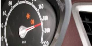 Hız tutkusu faciayla bitti VİDEO