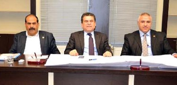 Şanlıurfa'dan Suriye'ye 18 TIR'lık yardım