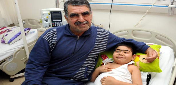 11 yaşındaki torununa böbreğini verdi