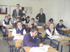 Çok çalışıp, az kazanıyorlar