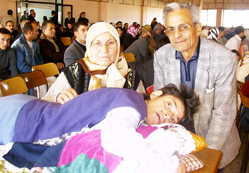 Yatağa bağlı Özlem'in dramı