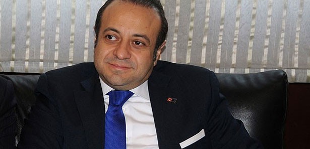 Bağış: Kemal Bey'e dikkat edin, kaybolmasın